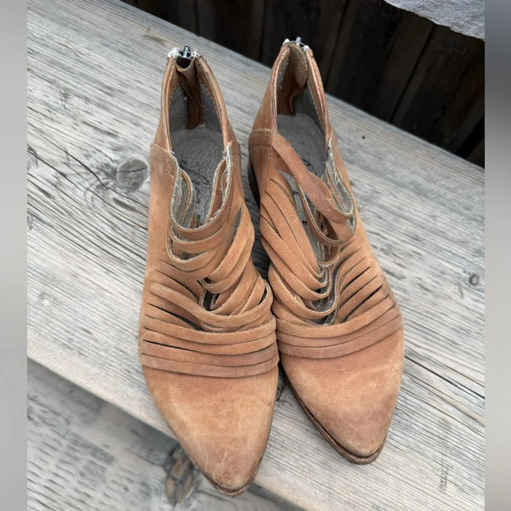 Free People Lost Valley Ankle Boot Tan Strappy Italian Leather Size 36 (EU) US 6 - Picture 4 of 10
